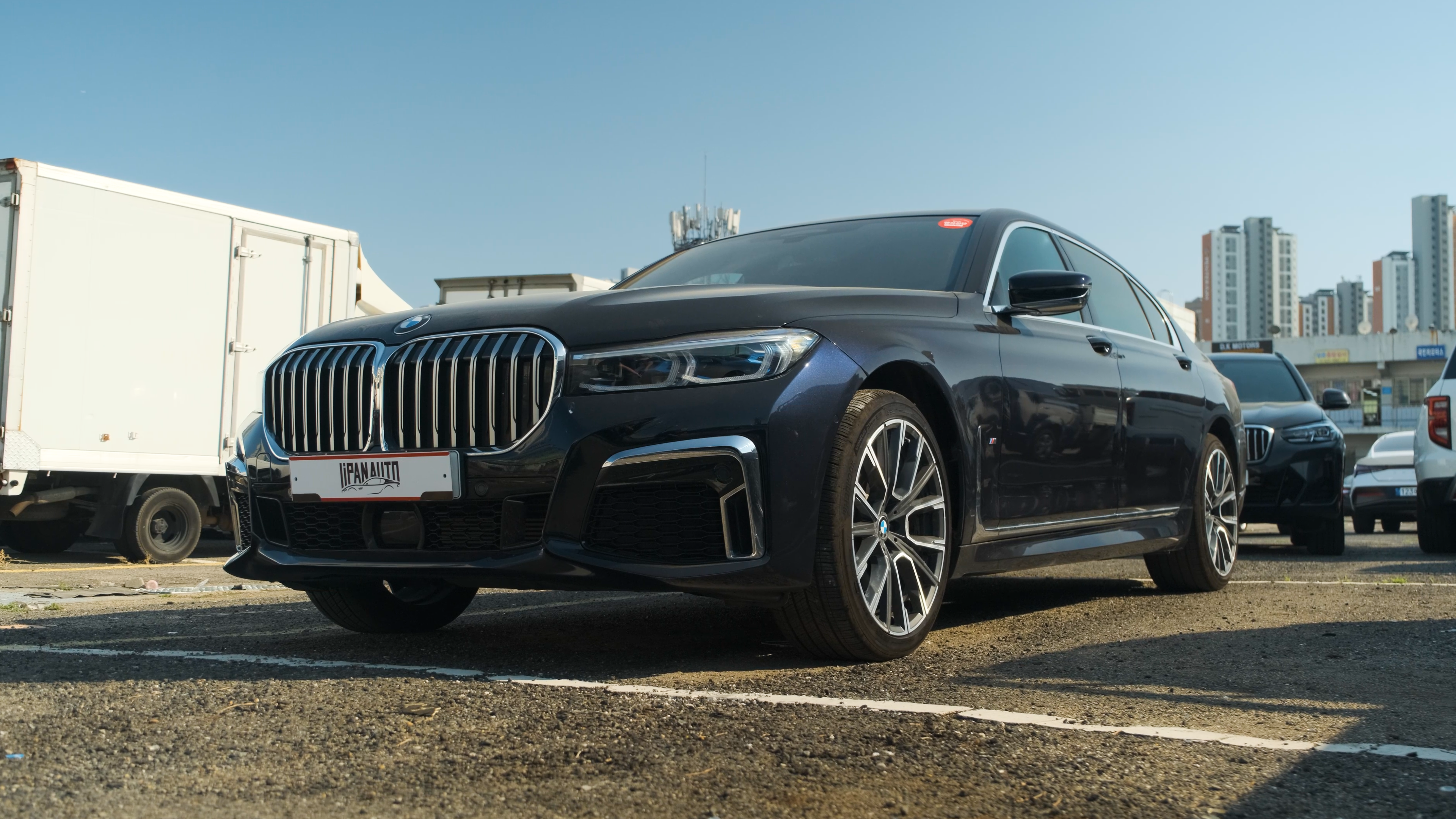 BMW 7 SERIES